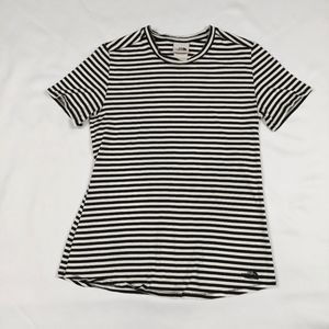 🔥3/$15 THE NORTH FACE BLACK AND WHITE STRIPED T-SHIRT SIZE SMALL